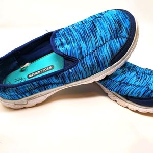 Memory foam slip on shoes